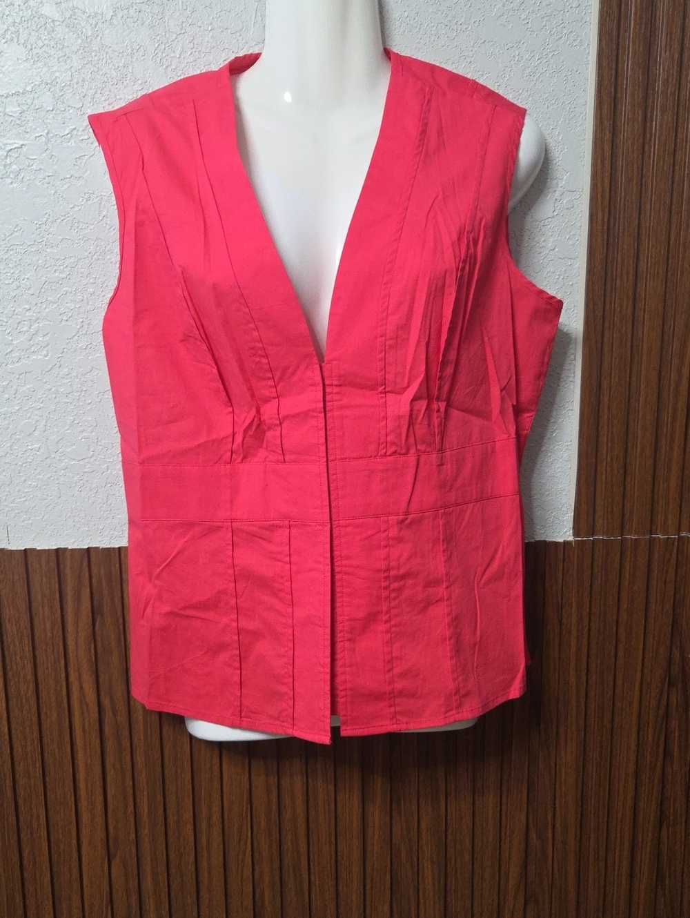 Moda International Sleeveless V-Neck Tank in Bright Coral [0003].